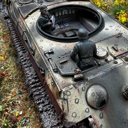 280100 - King Tiger with Zimmerit