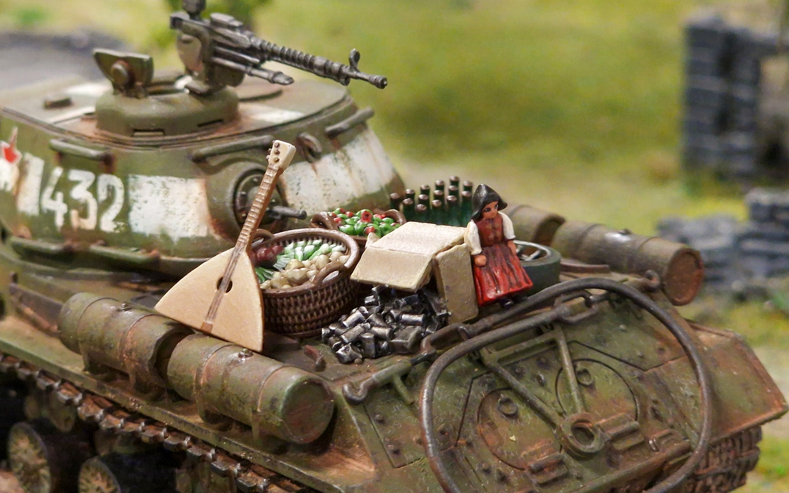 Achtung Panzer!: tank model with stowage