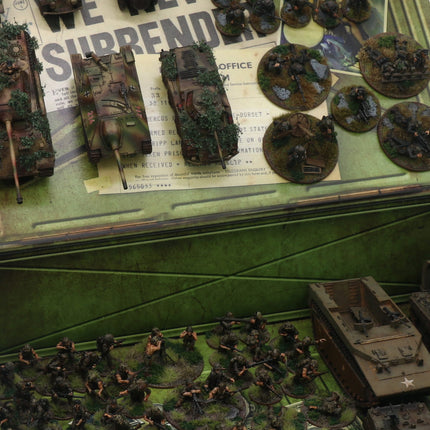 Army Box - 2 Metallplatten (für magnetische Miniaturen) - Zubehör - Safe & Sound - SAFE-BAMAG03