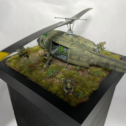 280119 - Bell UH-1D / UH-1H "Huey"