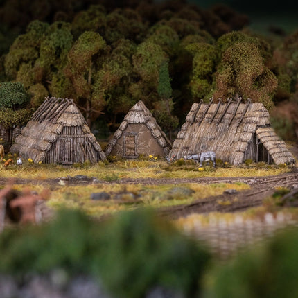 Dark Age Huts - Victrix - VXE015 (3)