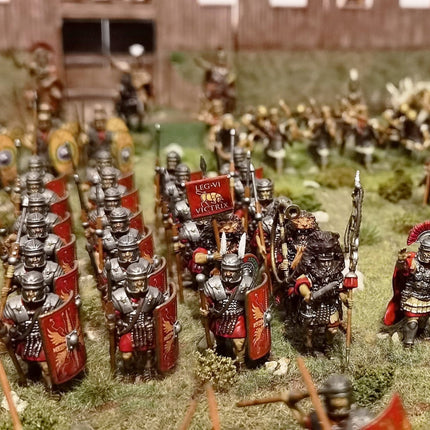 Early Imperial Roman Legionaries Advancing - Infanterie - Victrix - VXA025