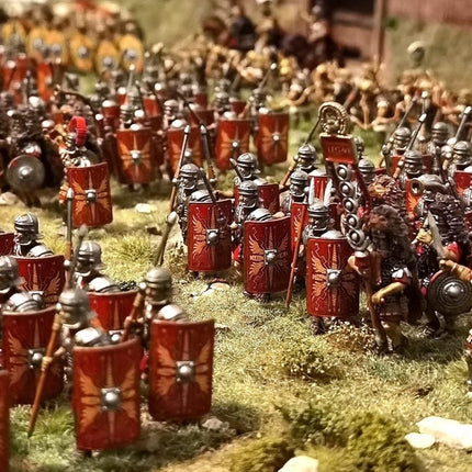 Early Imperial Roman Legionaries Advancing - Infanterie - Victrix - VXA025