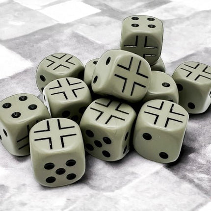 Germany War Dice Opaque Dark Grey/Black 16mm d6 (12 Dice) - Zubehör - Chessex - CHX29061