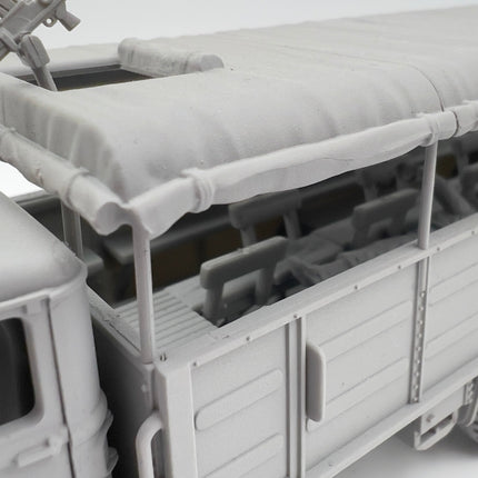 280107 Bedford QLT Troop Carrier