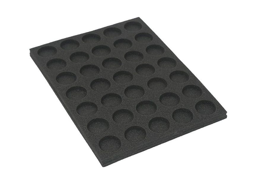 Tray for storing 35 miniatures on 32mm - Safe & Sound