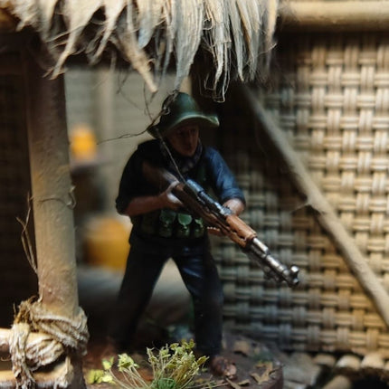 281001 Viet Cong Fighters & Command