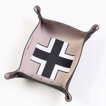 WW2 German Compact Folding Dice Tray - Zubehör - all rolled up - DTC-ARU-MIL-003