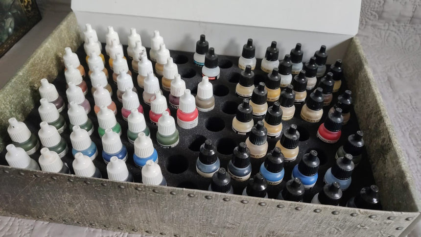 XL Box for 88 paints of Vallejo/ArmyPainter - Safe & Sound